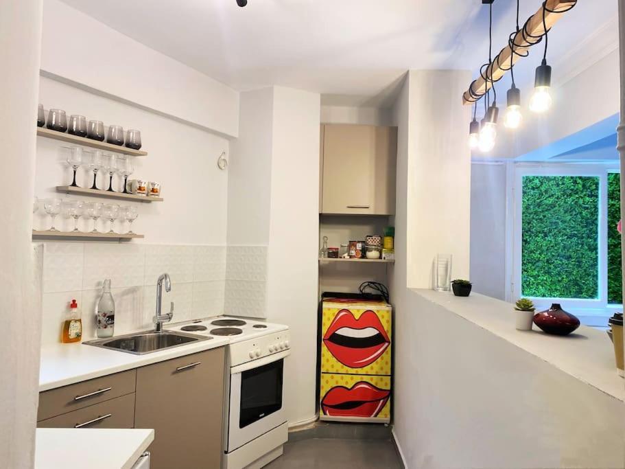 Brand New Modern Street-Style Studio /City Center Athens Exterior photo